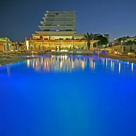 Vrissiana Hotel 4*
