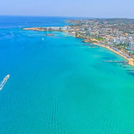 Hotel Vrissiana 4*